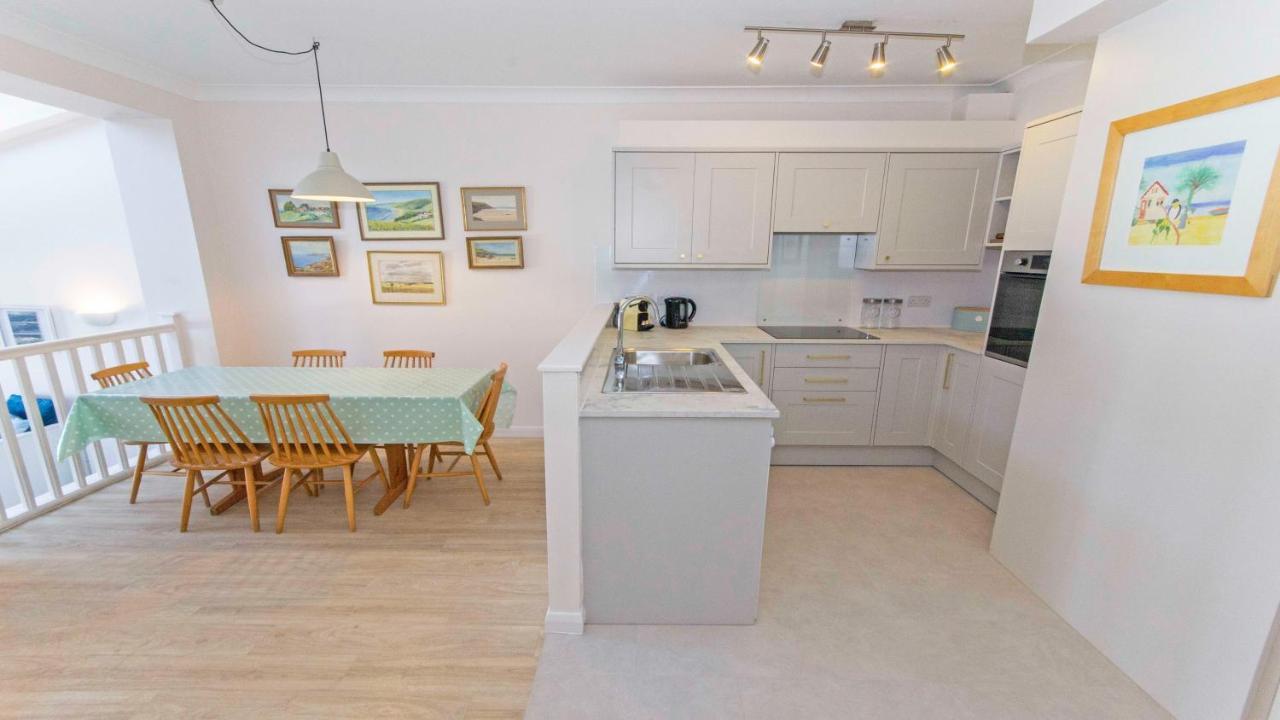 Clifton Court Apt 16 With Indoor Heated Pool & Sea Views Croyde Luaran gambar