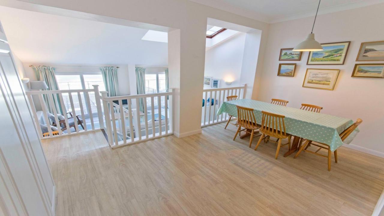Clifton Court Apt 16 With Indoor Heated Pool & Sea Views Croyde Luaran gambar