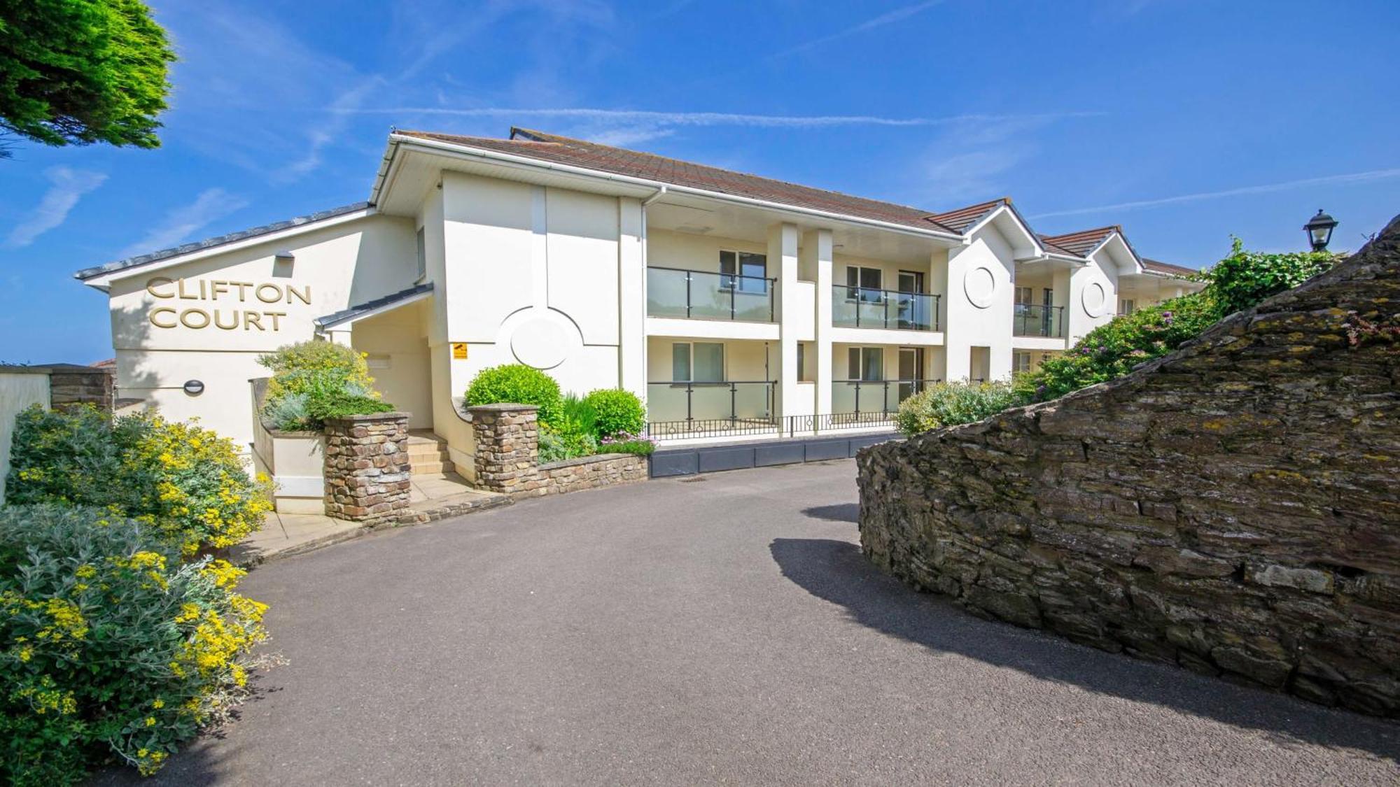 Clifton Court Apt 16 With Indoor Heated Pool & Sea Views Croyde Luaran gambar